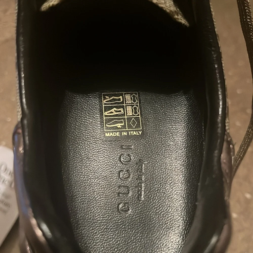 Vintage Gucci Sneakers - Picture 7 of 8